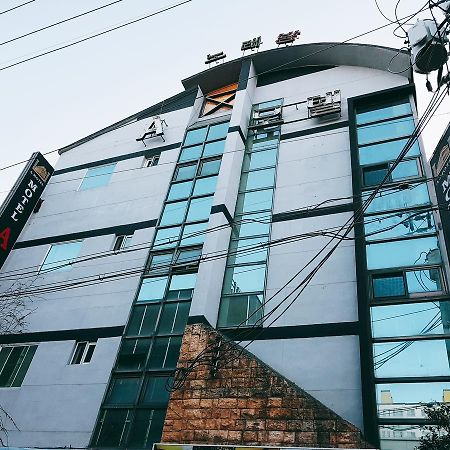 Gumi A Motel Екстер'єр фото